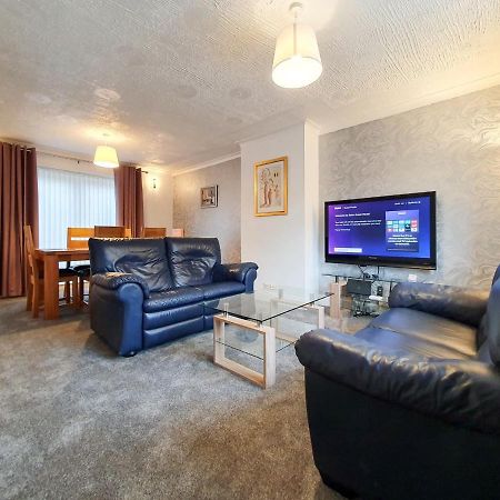 3 Bedroom House Amazon M90 Dunfermline Edinburgh מראה חיצוני תמונה